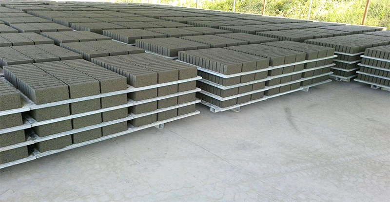 PVC<a href=http://m.gzsanxin.com.cn/ target=_blank class=infotextkey>空心磚托板</a>