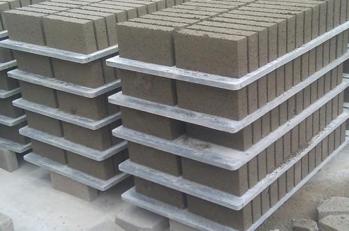 <a href=http://m.gzsanxin.com.cn/zjtb/ target=_blank class=infotextkey>PVC磚機托板</a>廠家